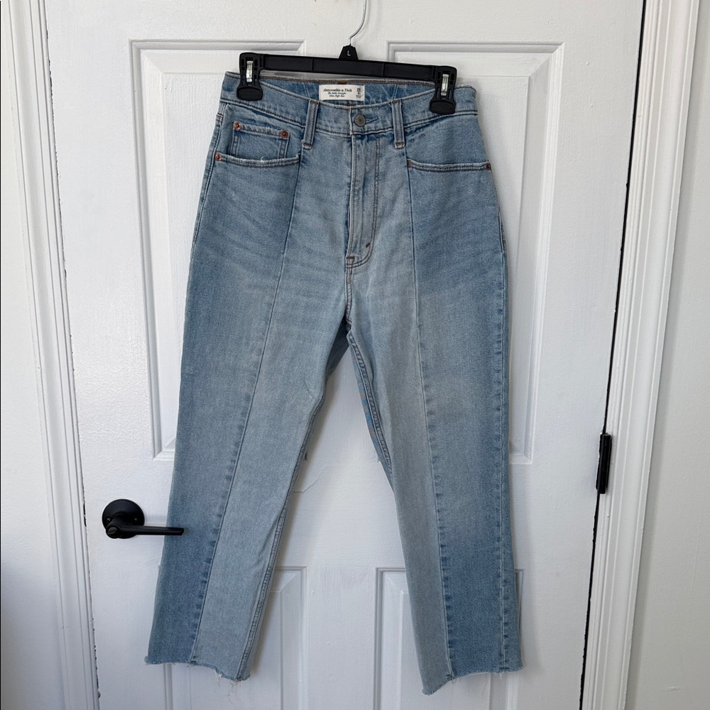 Abercrombie & Fitch Light Blue Cropped Jeans